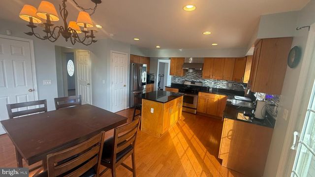 11 HUNTERS FORGE CT, Owings Mills, MD 21117