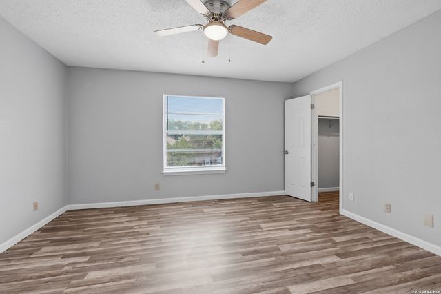 1819 Babcock Rd Apt 411, San Antonio, TX 78229