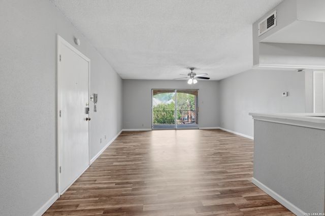 1819 Babcock Rd Apt 411, San Antonio, TX 78229