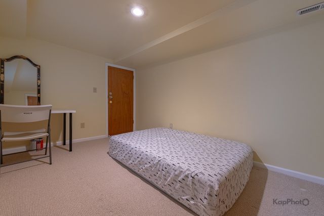 3743 N Kimball Avenue, Chicago, IL 60618