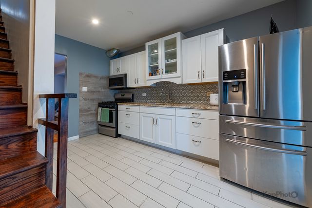 3743 N Kimball Avenue, Chicago, IL 60618