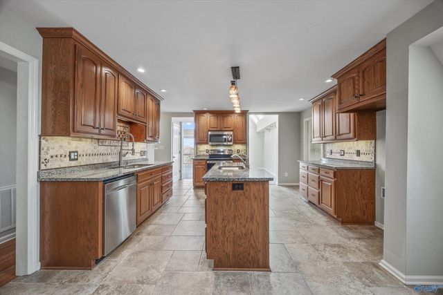 164 Foothill Court, Madison, AL 35758