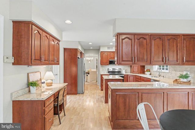 4713 GREAT OAK LN, Harrisburg, PA 17110
