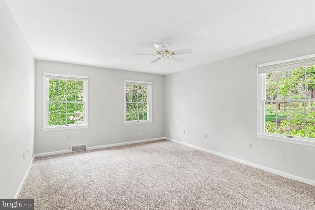 4713 GREAT OAK LN, Harrisburg, PA 17110