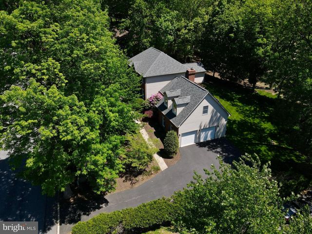 4713 GREAT OAK LN, Harrisburg, PA 17110
