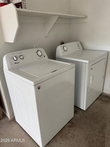 2112 E ROBIN Lane E, Phoenix, AZ 85024