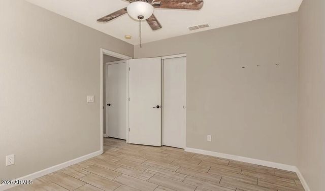 2112 E ROBIN Lane E, Phoenix, AZ 85024