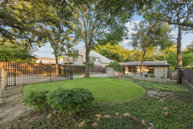 7937 Deer Trail Drive, Dallas, TX 75238