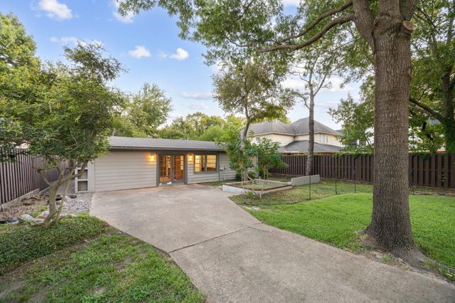 7937 Deer Trail Drive, Dallas, TX 75238