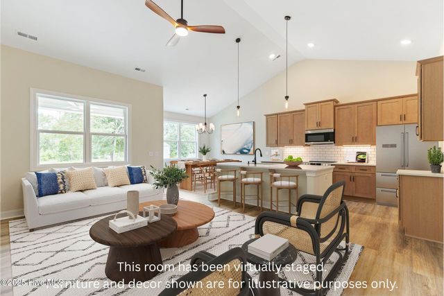 658 Sanctuary Point SW, Supply, NC 28462