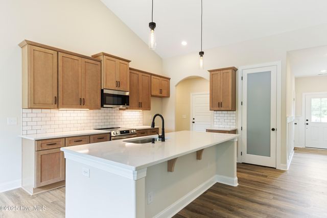 658 Sanctuary Point SW, Supply, NC 28462