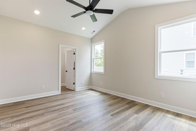 658 Sanctuary Point SW, Supply, NC 28462