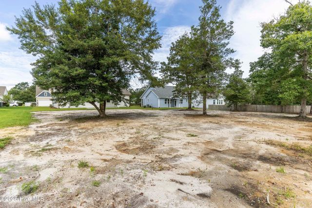 658 Sanctuary Point SW, Supply, NC 28462