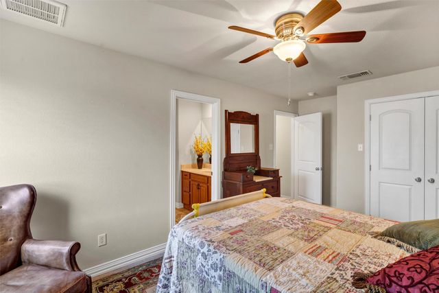 2224 Cobblestone Court, Granbury, TX 76049