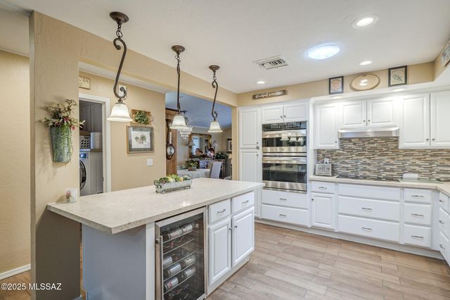 20 W Mesquite Place, Green Valley, AZ 85614