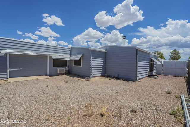 20 W Mesquite Place, Green Valley, AZ 85614