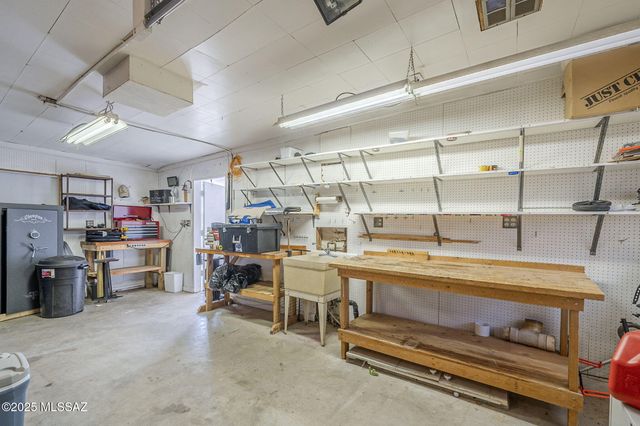 20 W Mesquite Place, Green Valley, AZ 85614