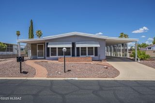 20 W Mesquite Place, Green Valley, AZ 85614
