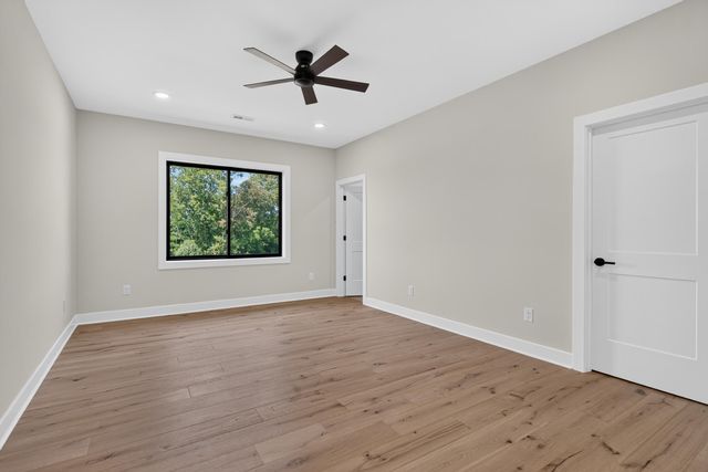 229 RIDGEFIELD Drive, Nicholasville, KY 40356