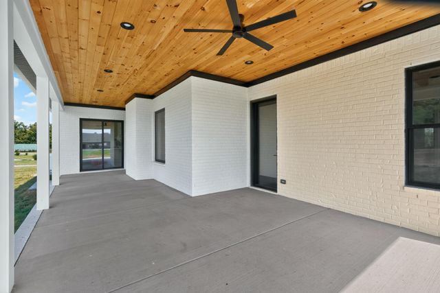 229 RIDGEFIELD Drive, Nicholasville, KY 40356