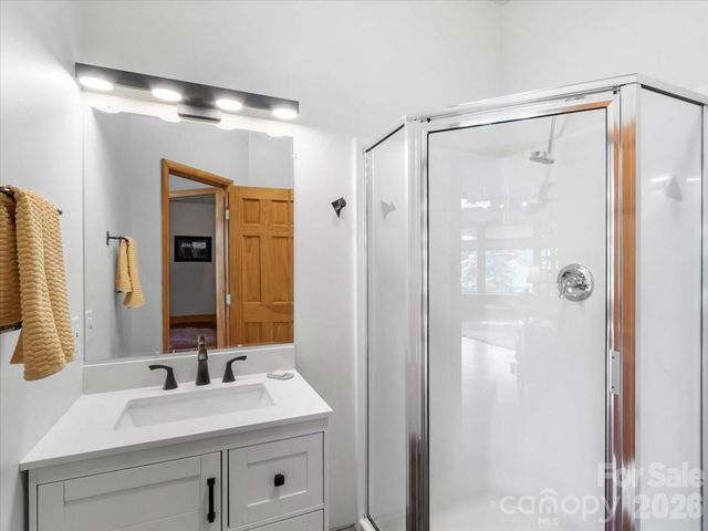 96 Woodrow Avenue, Asheville, NC 28801