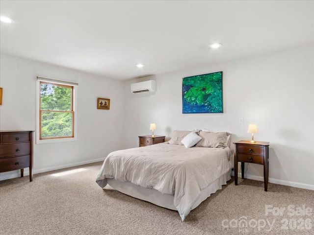 96 Woodrow Avenue, Asheville, NC 28801