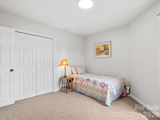 96 Woodrow Avenue, Asheville, NC 28801