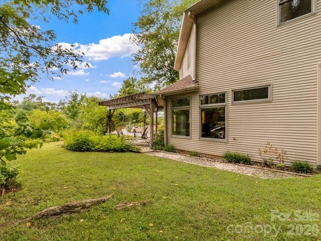 96 Woodrow Avenue, Asheville, NC 28801