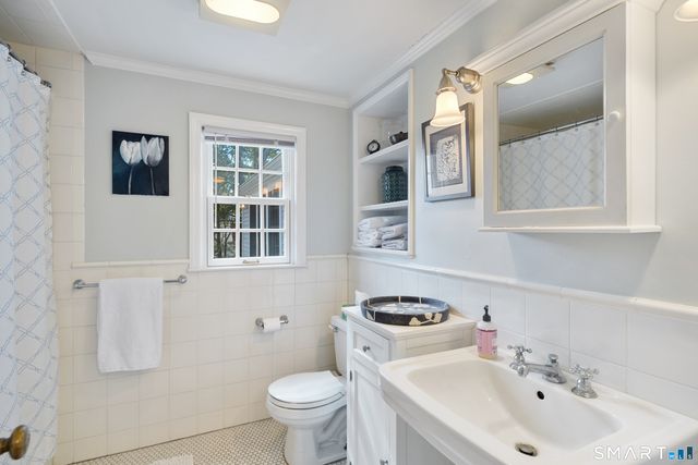 104 Newtown Turnpike, Westport, CT 06880