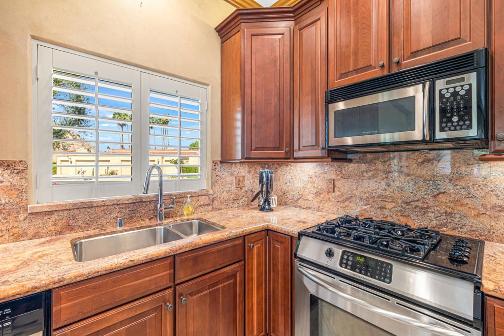 Image 33 of property listing at 77745 Cherokee Road, Indian Wells, CA 92210