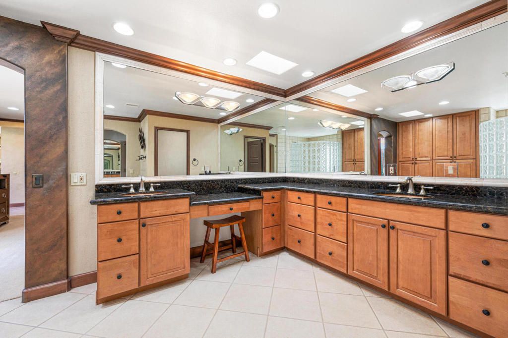 Image 47 of property listing at 77745 Cherokee Road, Indian Wells, CA 92210