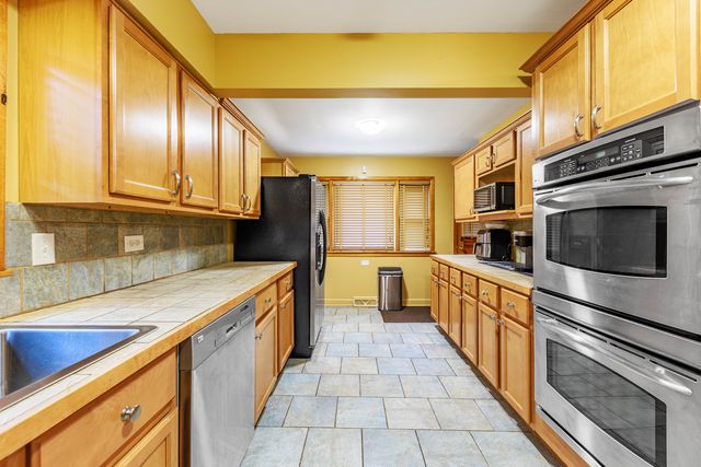 1124 Linden Avenue, Bellwood, IL 60104