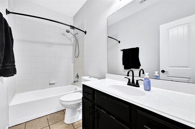 11 Supiro Court, Manvel, TX 77578