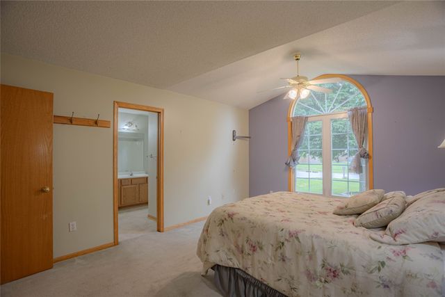 804 NE Michael Court, Ankeny, IA 50021