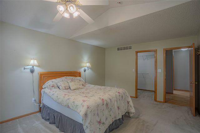 804 NE Michael Court, Ankeny, IA 50021