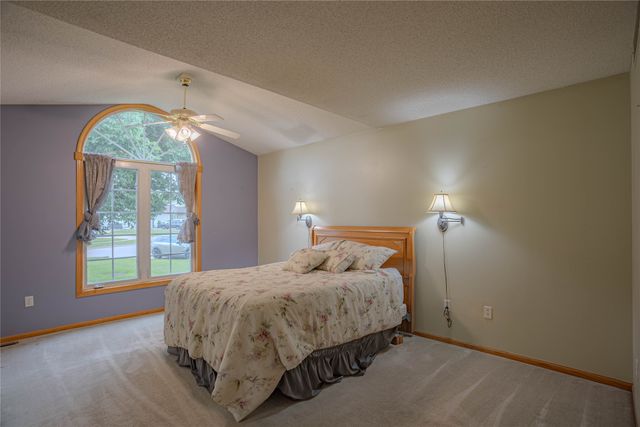 804 NE Michael Court, Ankeny, IA 50021