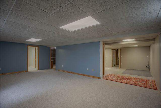 804 NE Michael Court, Ankeny, IA 50021