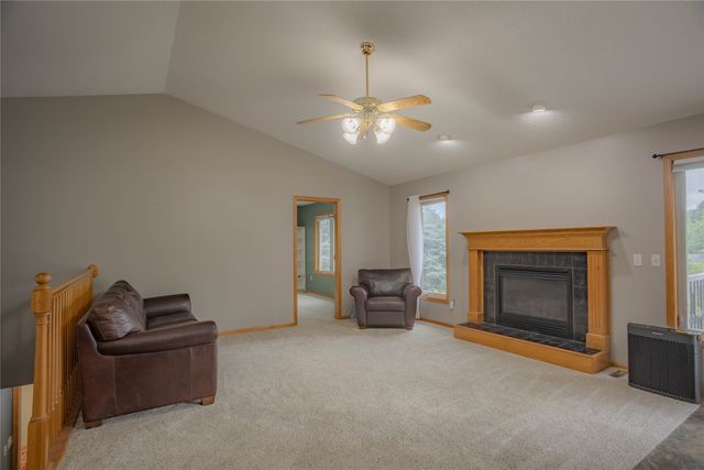 804 NE Michael Court, Ankeny, IA 50021