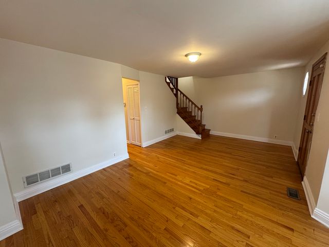 5146 W Dakin Street, Chicago, IL 60641