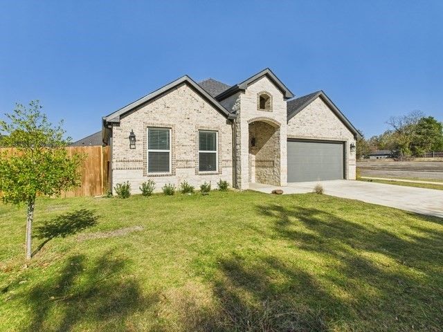 511 Richardson Street, Athens, TX 75751