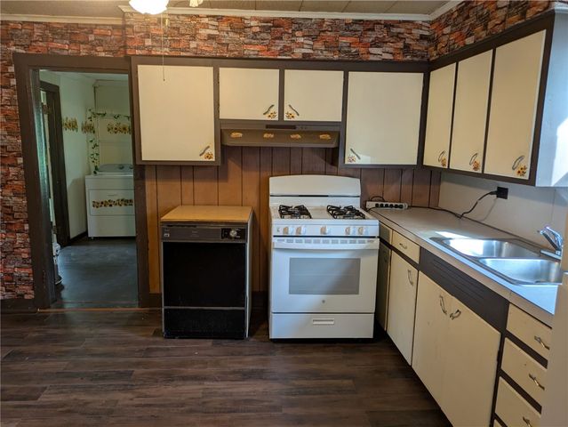 405 S Skaggs Road, Clarksville, AR 72830