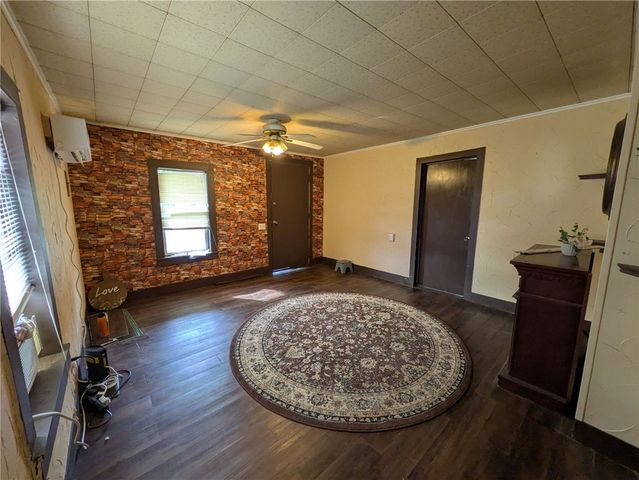 405 S Skaggs Road, Clarksville, AR 72830