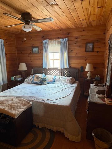 57 Laurel Lane, Ellijay, GA 30536
