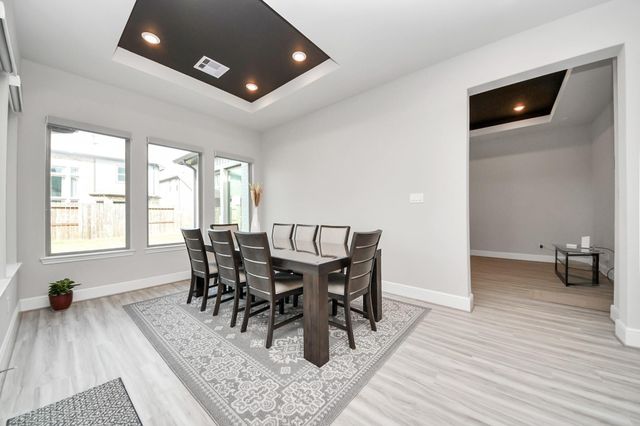 10015 Crescent Wood Drive, Missouri City, TX 77459