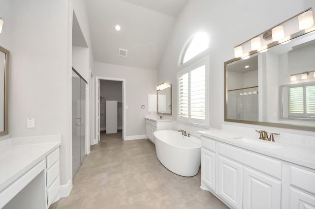 10015 Crescent Wood Drive, Missouri City, TX 77459