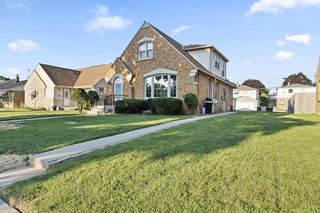 3214 S 36th STREET, Milwaukee, WI 53215