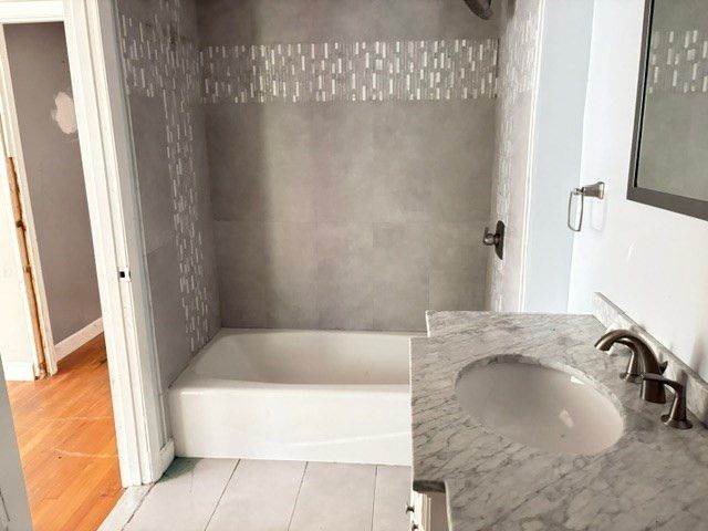 26 Red Barn Rd, Wayland, MA 01778