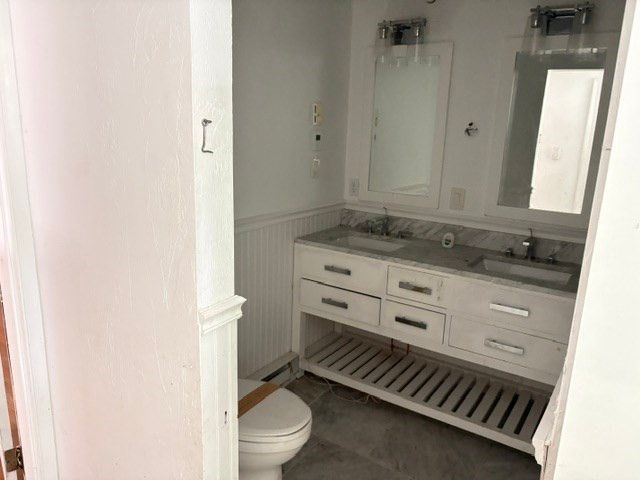 26 Red Barn Rd, Wayland, MA 01778