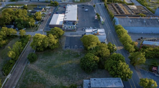 2642 Broad Street, Chattanooga, TN 37408