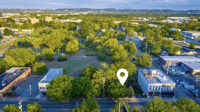 2642 Broad Street, Chattanooga, TN 37408